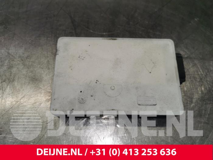 Begagnade Radarsensor Mercedes E (W213) E-220d 2.0 Turbo 16V Pris € 290,00 Marginaltabell erbjuds av van Deijne Onderdelen Uden B.V.