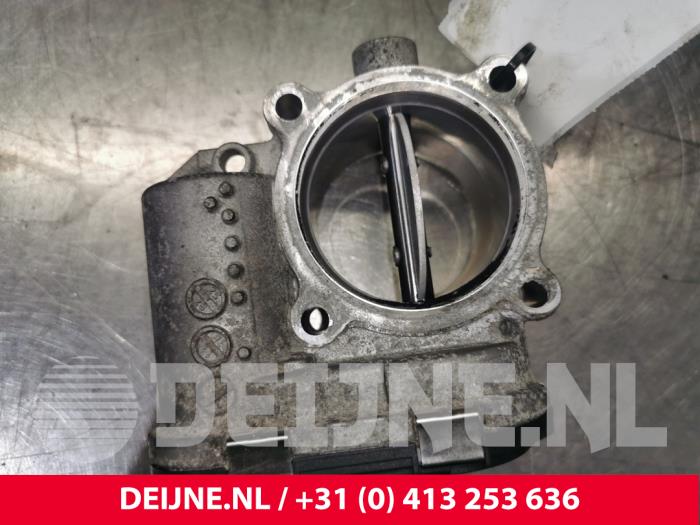 Usagé Boitier papillon Volvo S80 (AR/AS) 2.0 D3 16V Prix € 100,00 Règlement à la marge proposé par van Deijne Onderdelen Uden B.V.
