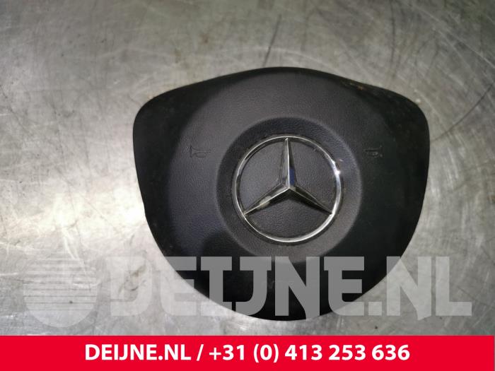 Vollzähligkeit Airbags van een Mercedes-Benz C (W205) C-220 2.2 CDI BlueTEC, C-220 d 16V 2014