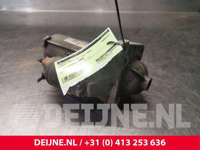Used Starter Renault Trafic New (FL) 1.9 dCi 100 16V Price € 48,40 Inclusive VAT offered by van Deijne Onderdelen Uden B.V.