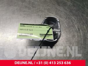 Używane Tlok Mercedes CLA (117.3) 1.6 CLA-180 16V Cena € 100,00 Procedura marży oferowane przez van Deijne Onderdelen Uden B.V.