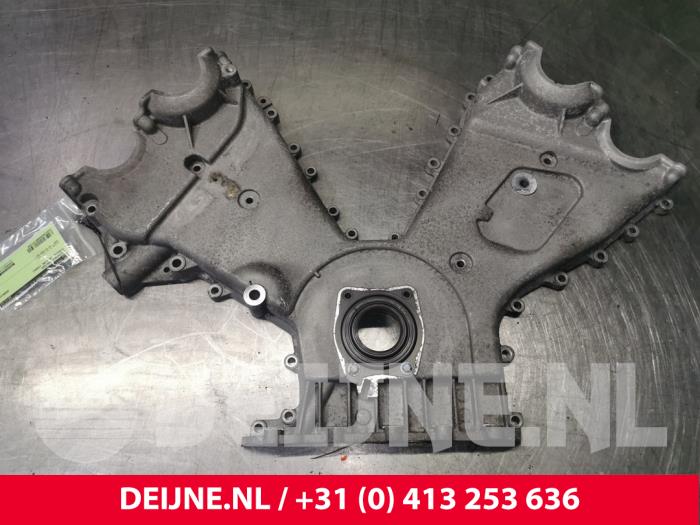 Usagé Couvercle de distribution Porsche Cayenne (9PA) 4.5 S V8 32V Prix € 95,00 Règlement à la marge proposé par van Deijne Onderdelen Uden B.V.