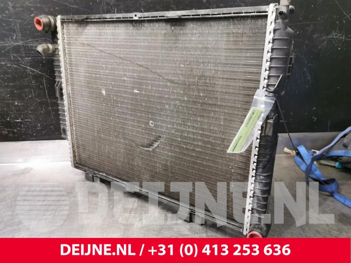 Gebrauchte Kühler Mercedes E (W210) 2.2 E-220 CDI 16V Preis € 80,00 Margenregelung angeboten von van Deijne Onderdelen Uden B.V.