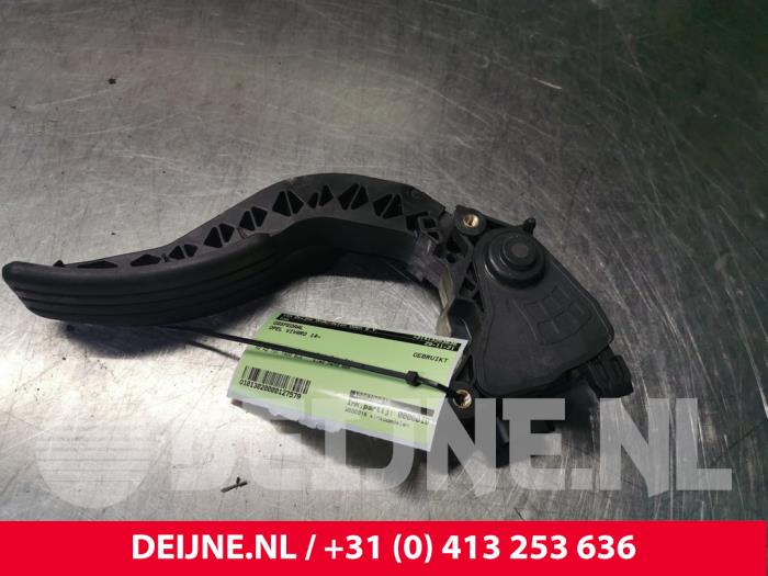 Accelerator pedal Opel Vivaro 180020024R