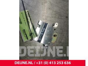 Used Nox sensor Porsche Cayenne (9PA) 3.2 V6 24V Price € 175,00 Margin scheme offered by van Deijne Onderdelen Uden B.V.