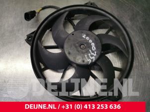 Usagé Ventilateur Citroen Jumpy (G9) 2.0 HDI 120 16V Prix sur demande proposé par van Deijne Onderdelen Uden B.V.