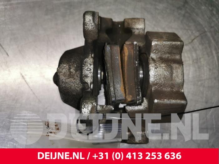 Gebrauchte Bremszange rechts hinten Mercedes E (W210) 2.2 E-220 CDI 16V Preis € 35,00 Margenregelung angeboten von van Deijne Onderdelen Uden B.V.