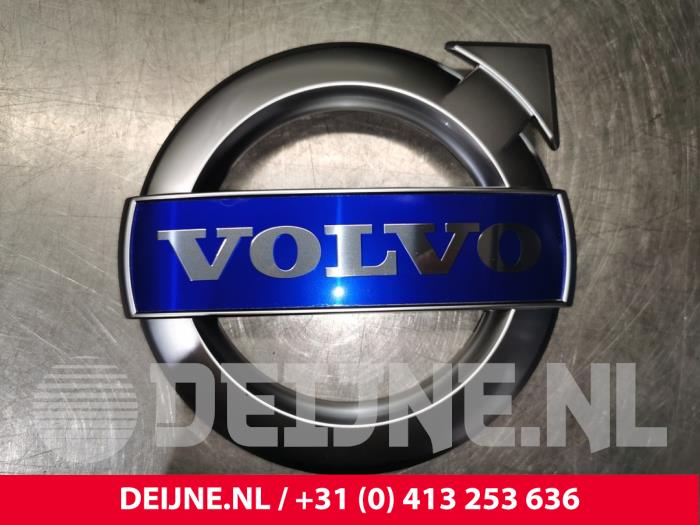 Emblema de un Volvo V60 I (FW/GW) 2.4 D5 20V Autom. 2012