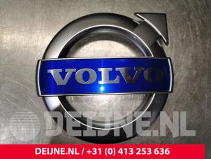 New Emblem Volvo V60 I (FW/GW) 2.4 D5 20V Autom. Price € 30,25 Inclusive VAT offered by van Deijne Onderdelen Uden B.V.