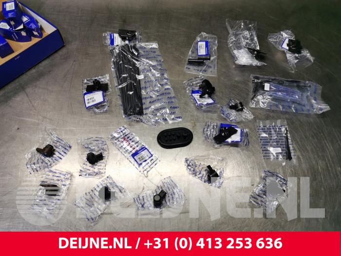 Neue PDC Sensor Set Volvo V90 II (PW) Preis € 181,50 Mit Mehrwertsteuer angeboten von van Deijne Onderdelen Uden B.V.