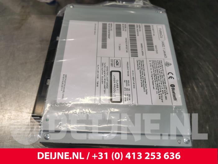 CD player Volvo V60 I - 31357771AA VOLVO/FOMOCO