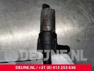 Usagé Pompe à eau supplémentaire Seat Leon (1M1) 2.8 V6 24V Cupra 4 Prix € 25,00 Règlement à la marge proposé par van Deijne Onderdelen Uden B.V.