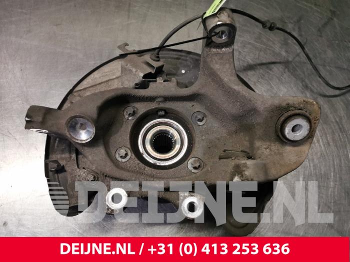 Knuckle, rear left from a Mercedes-Benz E (W213) E-220d 2.0 Turbo 16V 2016