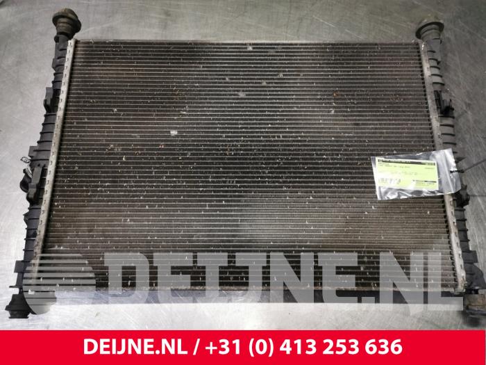 Usagé Radiateur Ford Transit Tourneo 2.2 TDCi 16V Euro 5 Prix € 36,30 Prix TTC proposé par van Deijne Onderdelen Uden B.V.