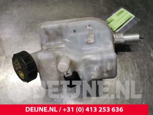 Używane Glówny cylinder hamulcowy Ford Transit Tourneo 2.2 TDCi 16V Euro 5 Cena na żądanie oferowane przez van Deijne Onderdelen Uden B.V.