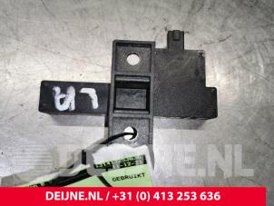 Used Keyless entry antenna Audi S8 (D4) 4.0 Plus V8 TFSI 32V Price € 10,00 Margin scheme offered by van Deijne Onderdelen Uden B.V.