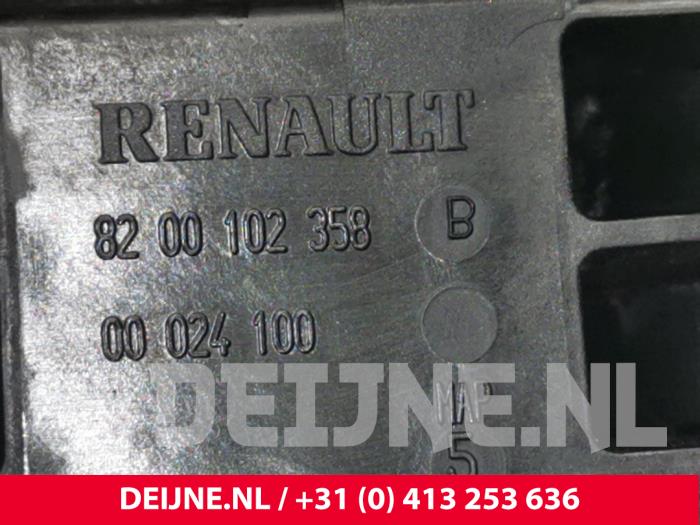 Colector de admisión de un Renault Master III (FD/HD) 2.2 dCi 16V 2002
