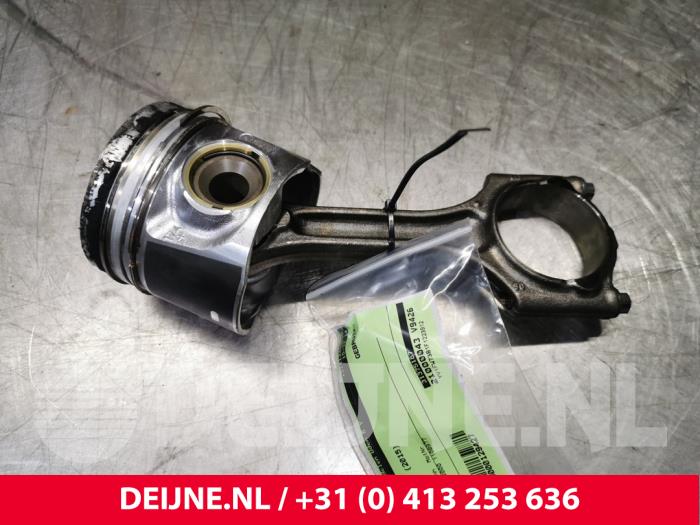 Connecting rod Volvo V60 I 2.0 D4 16V - 31375187 D4204T5
