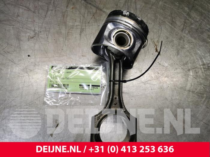 Connecting rod Volvo V60 I 2.0 D4 16V - 31375187 D4204T5