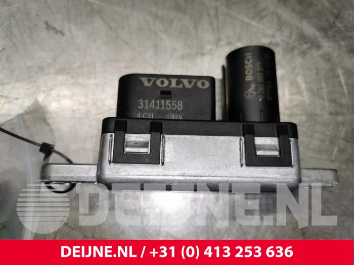 Glow plug relay Volvo V60 I 2.0 D4 16V 31411558