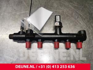 Używane Listwa wtryskowa Citroen Jumper (U9) 2.0 BlueHDi 130 Cena na żądanie oferowane przez van Deijne Onderdelen Uden B.V.
