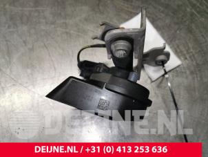 Used Horn Volkswagen Up! (121) 1.0 12V 60 Price € 24,00 Margin scheme offered by van Deijne Onderdelen Uden B.V.