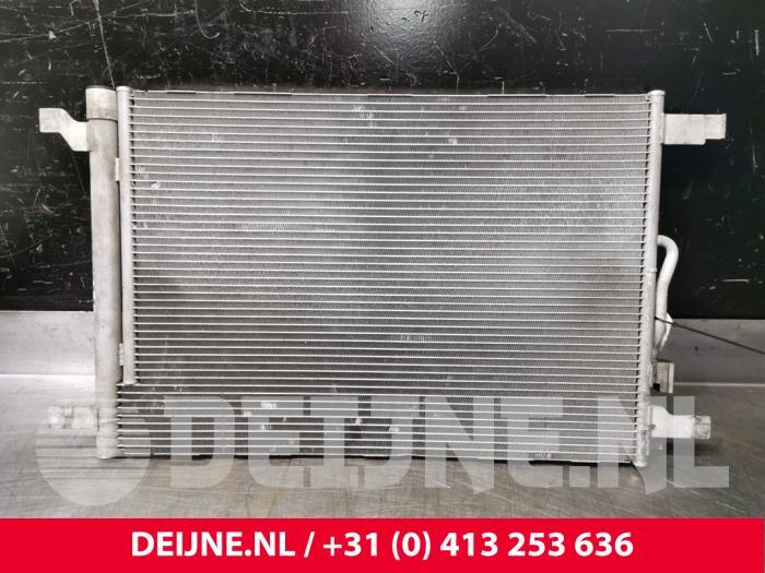 Usagé Condenseur de climatisation Volkswagen Golf VII (AUA) 2.0 GTI 16V Performance Package Prix € 80,00 Règlement à la marge proposé par van Deijne Onderdelen Uden B.V.