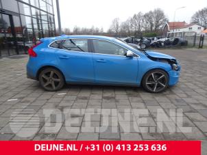 Used Extra window 4-door, right Volvo V40 (MV) 1.6 D2 Price € 50,00 Margin scheme offered by van Deijne Onderdelen Uden B.V.