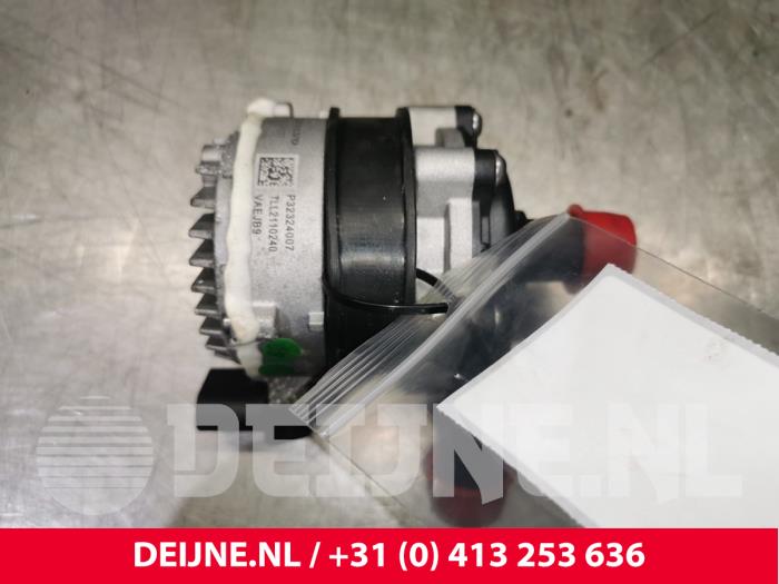 Begagnade Extra vattenpump Polestar Polestar 2 78kWh Long Range Dual Motor Pris € 96,80 Inklusive moms erbjuds av van Deijne Onderdelen Uden B.V.