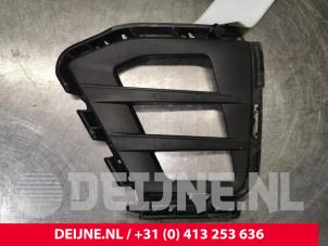 Używane Kratka zderzaka Volkswagen Golf VII (AUA) 2.0 GTI 16V Performance Package Cena € 50,00 Procedura marży oferowane przez van Deijne Onderdelen Uden B.V.