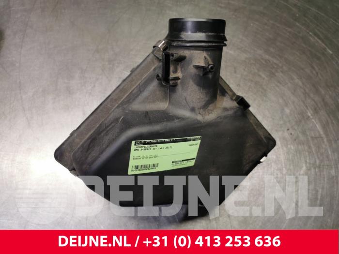 Begagnade Luftfilterhus BMW 3 serie Gran Turismo (F34) 320i 2.0 16V Pris € 90,00 Marginaltabell erbjuds av van Deijne Onderdelen Uden B.V.