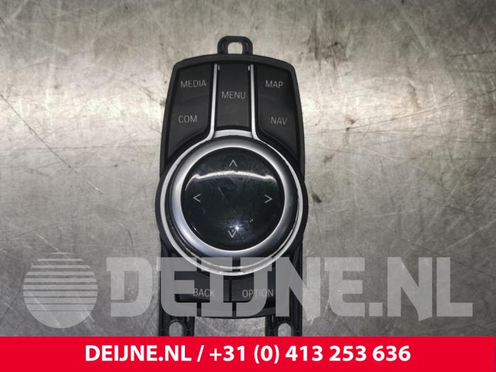 Botón I-Drive de un BMW 3 serie Gran Turismo (F34) 320i 2.0 16V 2017