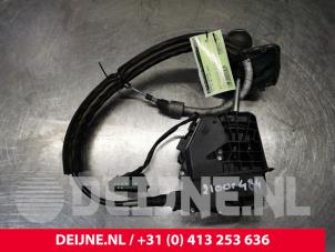 Used Gear stick Audi A1 Sportback (8XA/8XF) 1.6 TDI 16V Price € 75,00 Margin scheme offered by van Deijne Onderdelen Uden B.V.