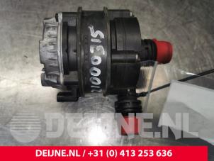 Used Additional water pump BMW 3 serie Gran Turismo (F34) 320i 2.0 16V Price € 90,00 Margin scheme offered by van Deijne Onderdelen Uden B.V.