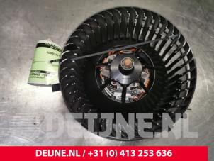 Używane Silnik wentylatora nagrzewnicy Volkswagen Golf VII (AUA) 2.0 GTI 16V Performance Package Cena € 50,00 Procedura marży oferowane przez van Deijne Onderdelen Uden B.V.