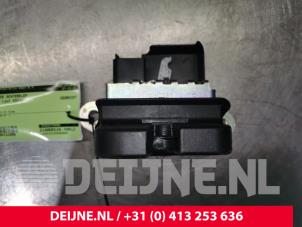 Used Tailgate lock mechanism Volkswagen Golf VIII (CD1) 1.5 eTSI 16V Price € 14,00 Margin scheme offered by van Deijne Onderdelen Uden B.V.
