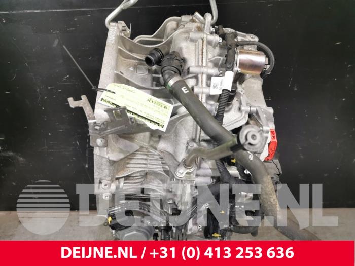 Caja de cambios de un Mercedes-Benz A (177.0) 1.3 A-180 Turbo 16V 2020