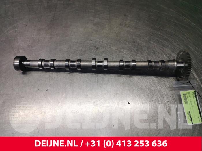 Usagé Arbre à cames Volvo V70 (BW) 2.0 D3 20V Prix € 150,00 Règlement à la marge proposé par van Deijne Onderdelen Uden B.V.