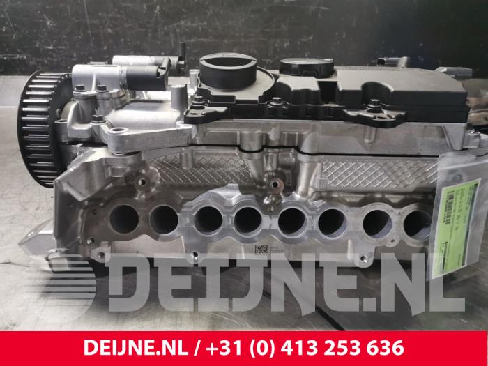 Cylinder head Volvo XC90 II 2.0 T8 16V Twin Engine AWD - 31401473 