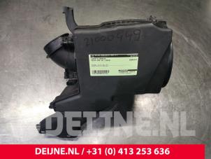 Używane Obudowa filtra powietrza Volvo V40 (MV) 2.0 T2 16V Cena € 40,00 Procedura marży oferowane przez van Deijne Onderdelen Uden B.V.