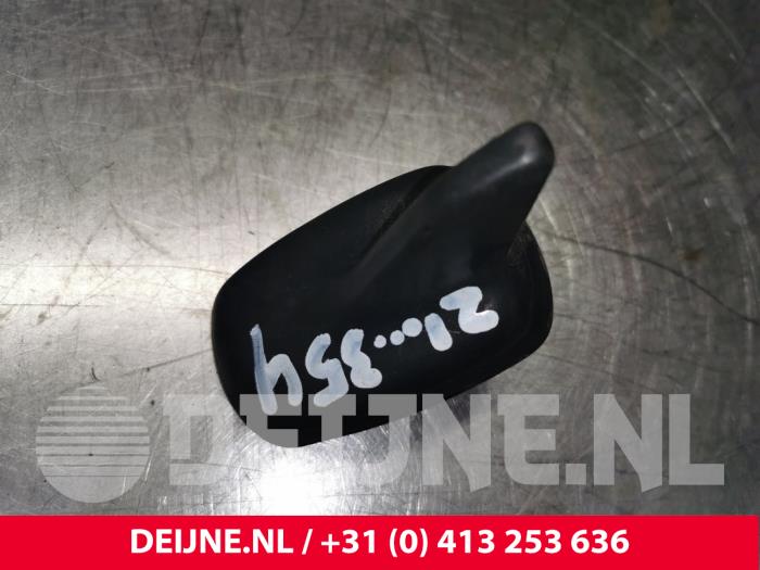 Używane Antena Volkswagen Golf VII (AUA) 1.4 TSI 16V Cena € 9,00 Procedura marży oferowane przez van Deijne Onderdelen Uden B.V.