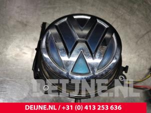 Używane Uchwyt tylnej klapy Volkswagen Golf VII (AUA) 1.4 TSI 16V Cena € 190,00 Procedura marży oferowane przez van Deijne Onderdelen Uden B.V.
