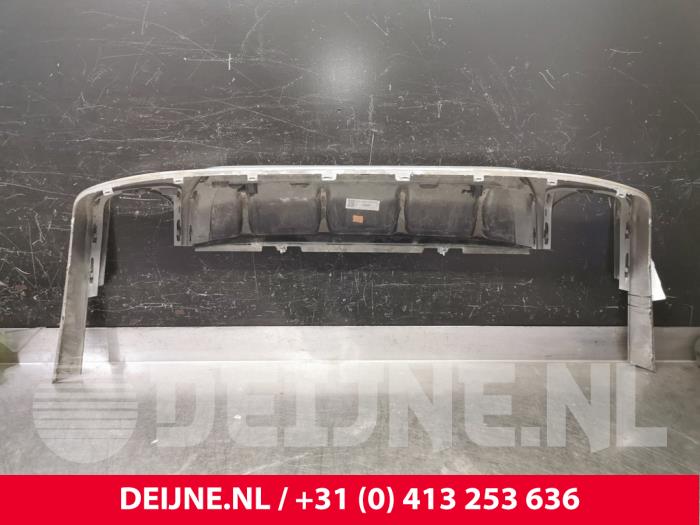 Dyfuzor tylnego zderzaka Volvo V60 I 2.0 D2 16V 714