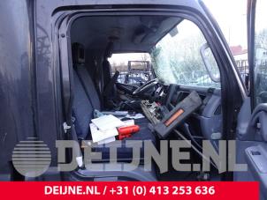 Used Double front seat, right Mitsubishi Canter 3.0 Di-D 16V 413 Price on request offered by van Deijne Onderdelen Uden B.V.