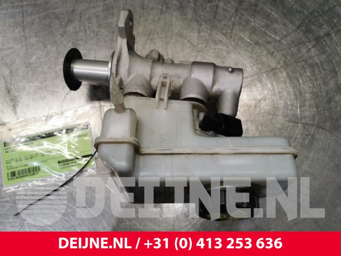 Gebrauchte Hauptbremszylinder Volkswagen Golf VII (AUA) 1.4 TSI 16V Preis € 8,00 Margenregelung angeboten von van Deijne Onderdelen Uden B.V.
