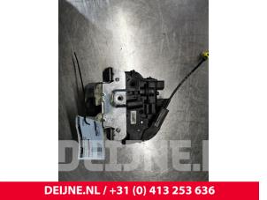 Used Tailgate lock mechanism Volvo V70 (BW) 2.0 D 16V Price on request offered by van Deijne Onderdelen Uden B.V.