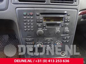 Used Radio Volvo XC70 (SZ) XC70 2.5 T 20V Price € 150,00 Margin scheme offered by van Deijne Onderdelen Uden B.V.