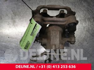 Used Rear brake calliper, right Volkswagen Touran (1T3) 1.6 TDI 16V Price on request offered by van Deijne Onderdelen Uden B.V.