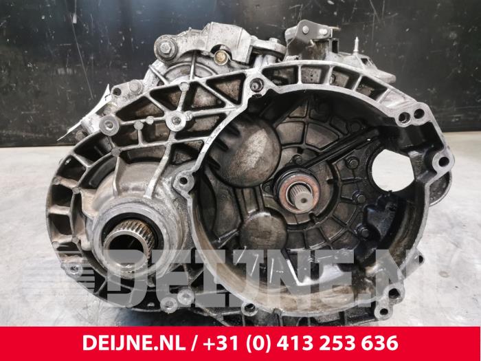 Gebrauchte Getriebe Volkswagen Transporter T5 2.5 TDi 4Motion Preis € 847,00 Mit Mehrwertsteuer angeboten von van Deijne Onderdelen Uden B.V.