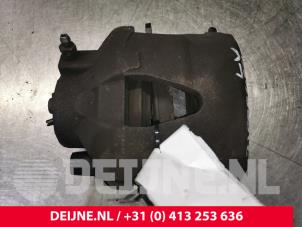 Used Front brake calliper, left Audi A1 Sportback (8XA/8XF) 1.6 TDI 16V Price € 20,00 Margin scheme offered by van Deijne Onderdelen Uden B.V.
